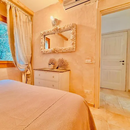 Lovely House 300 M From The * Baja Sardinia