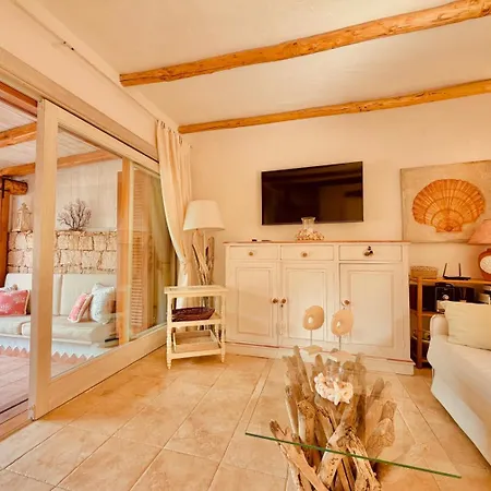 Apartment Lovely House 300 M From The