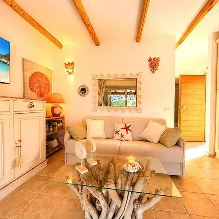 Lovely House 300 M From The * Baia Sardinia